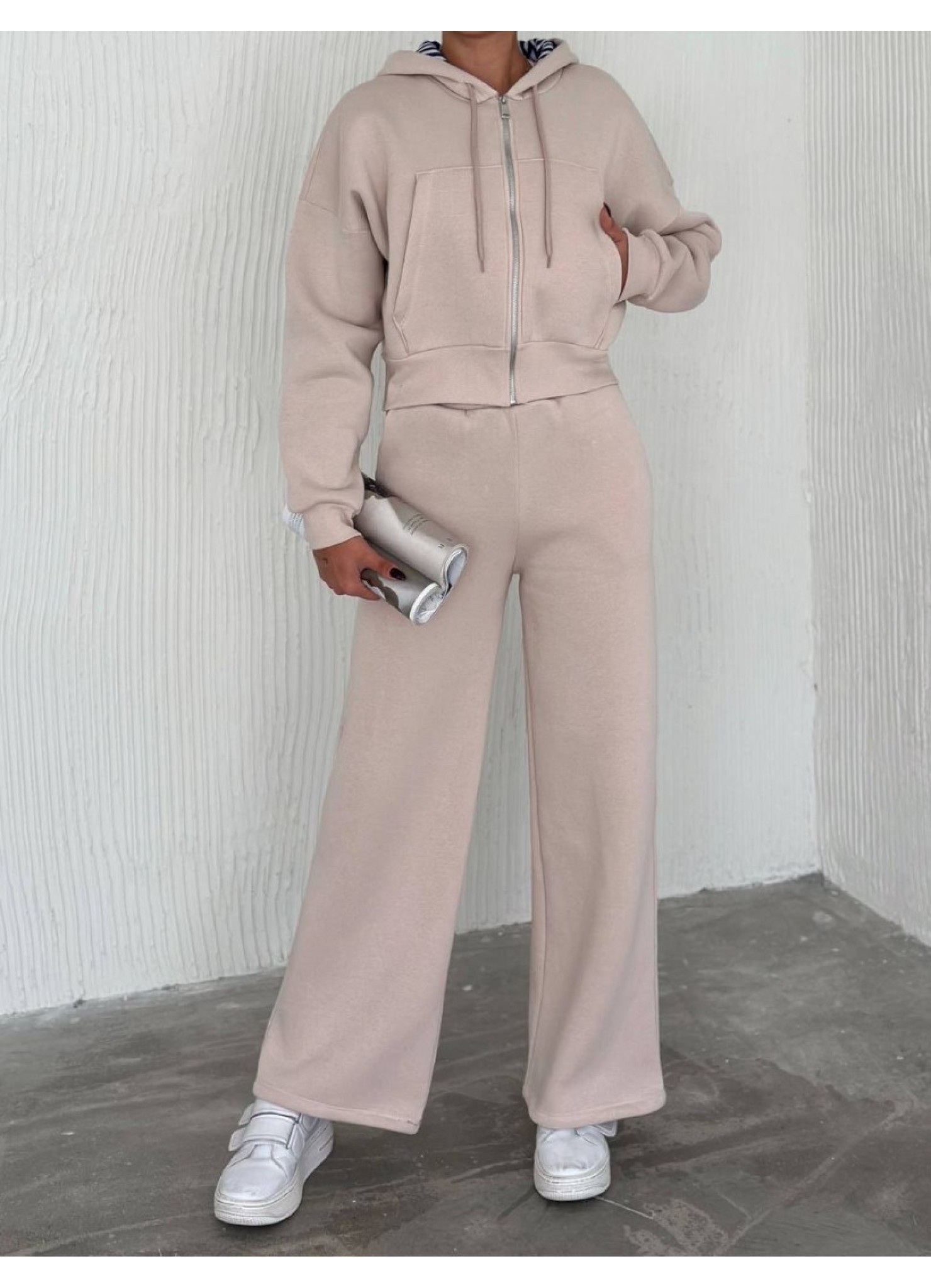 Üç İplik Eşofman Takımı Krem